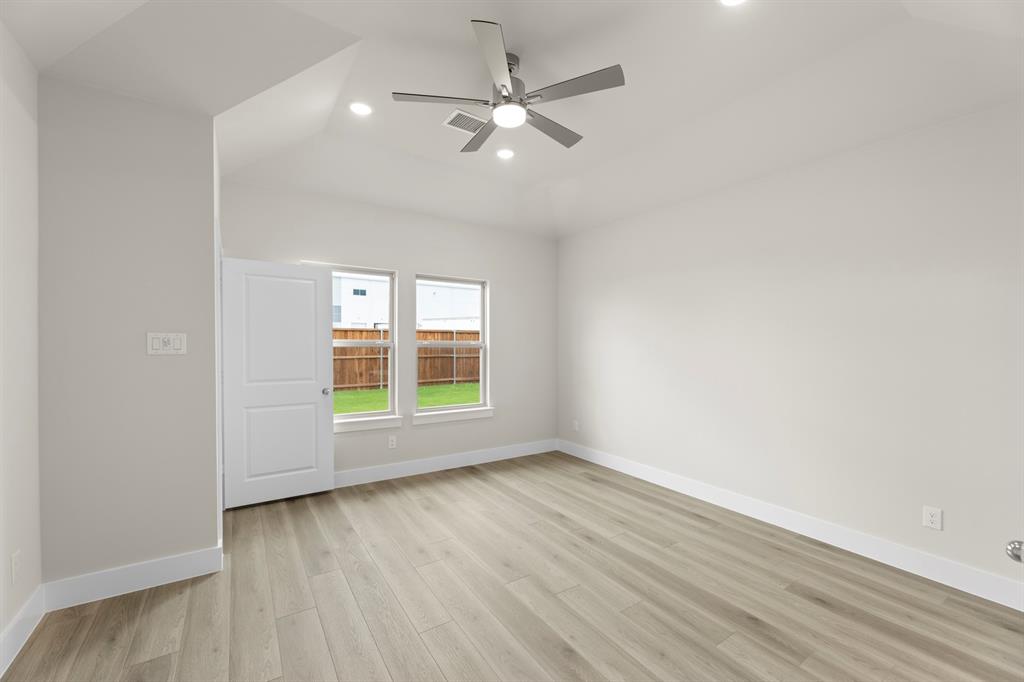 1324 Comal Drive Property Photo 13