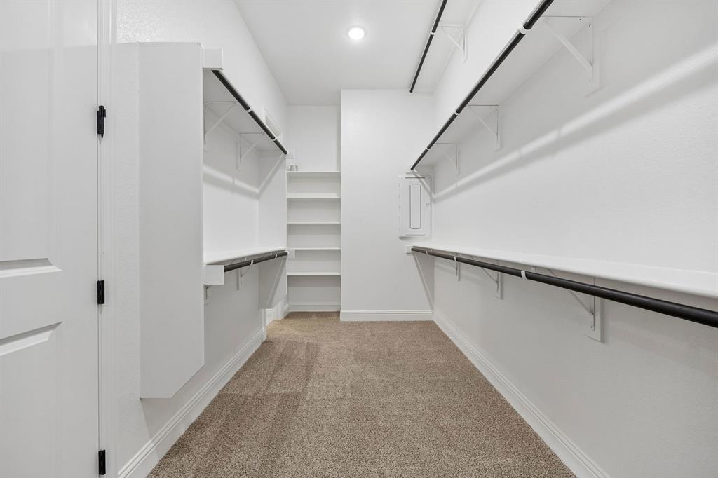 9816 Dahlia Boulevard Property Photo 16
