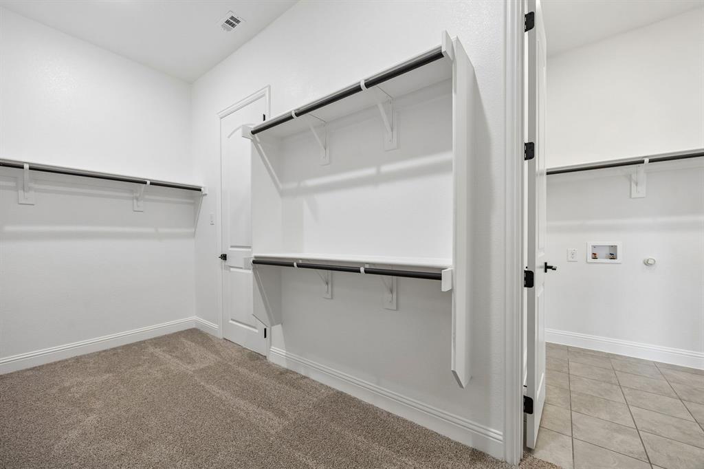 9816 Dahlia Boulevard Property Photo 17