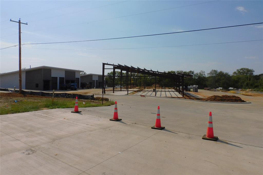 4601 Texoma Parkway Property Photo 2