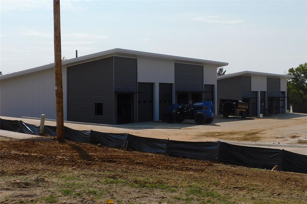4601 Texoma Parkway Property Photo 3