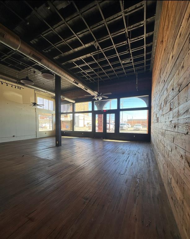 301 Brown St. Street Property Photo 5