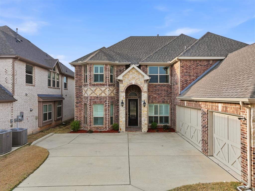 418 Crestview Drive Property Photo 1