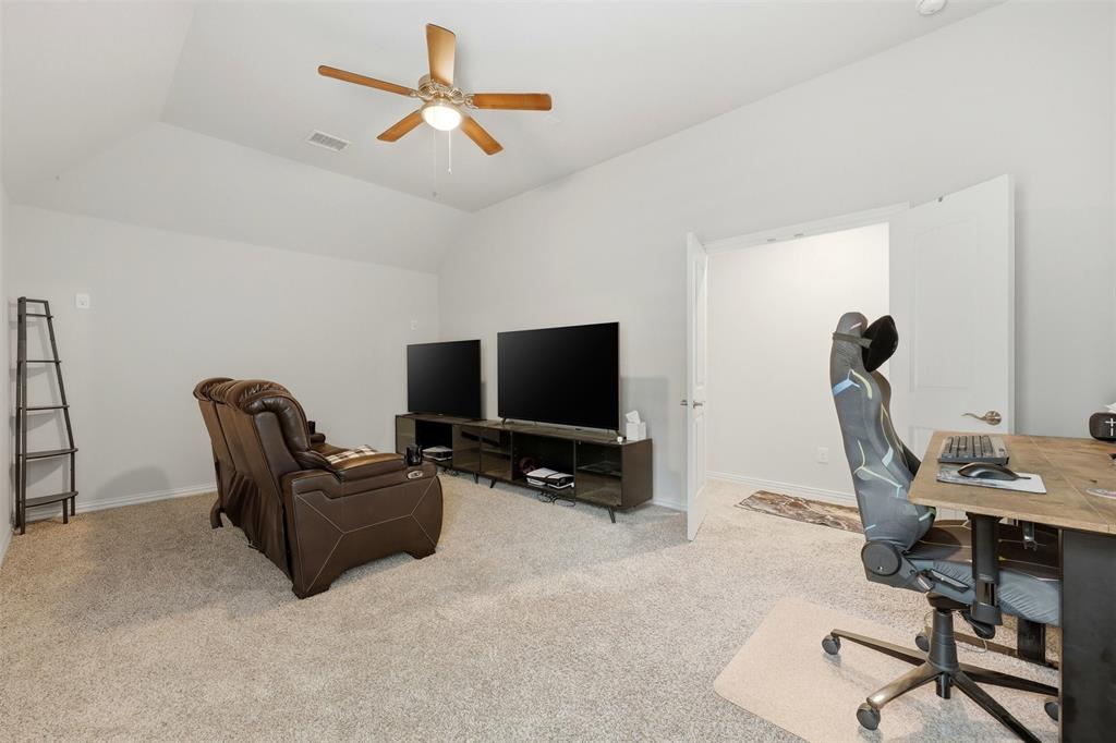 418 Crestview Drive Property Photo 32
