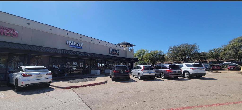 500 E Round Road Property Photo 1