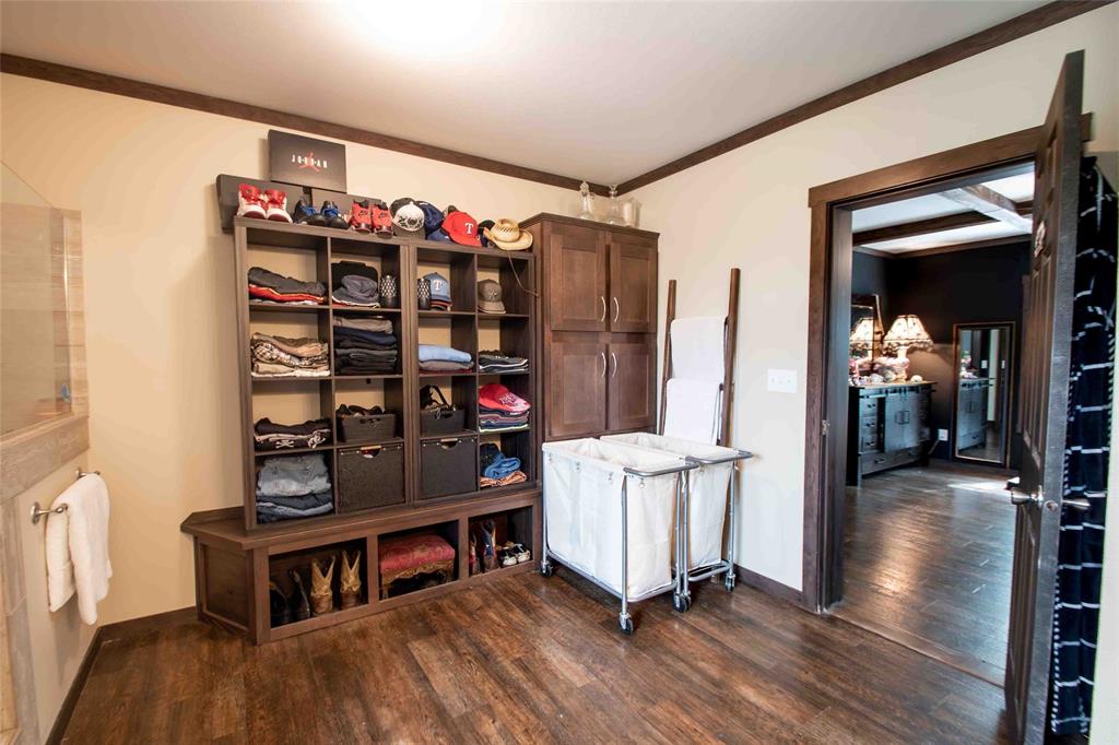 1062 Hickory Hills Drive Property Photo 11