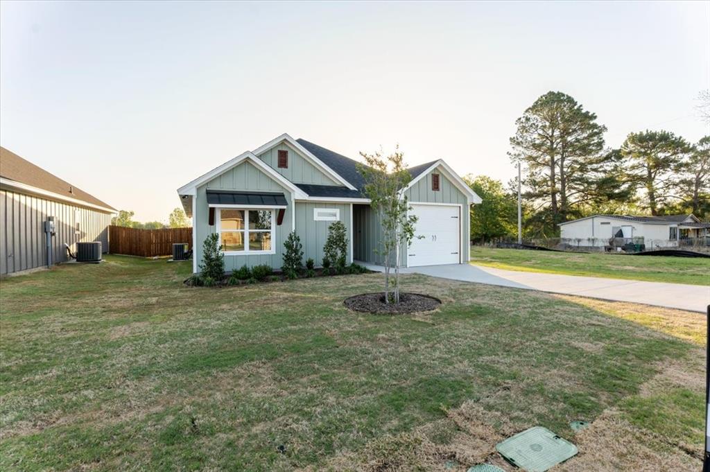 9209 Parkview Circle Property Photo 3