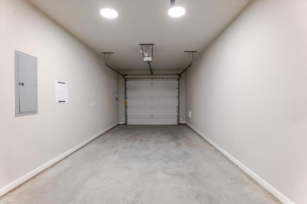 9209 Parkview Circle Property Photo 25