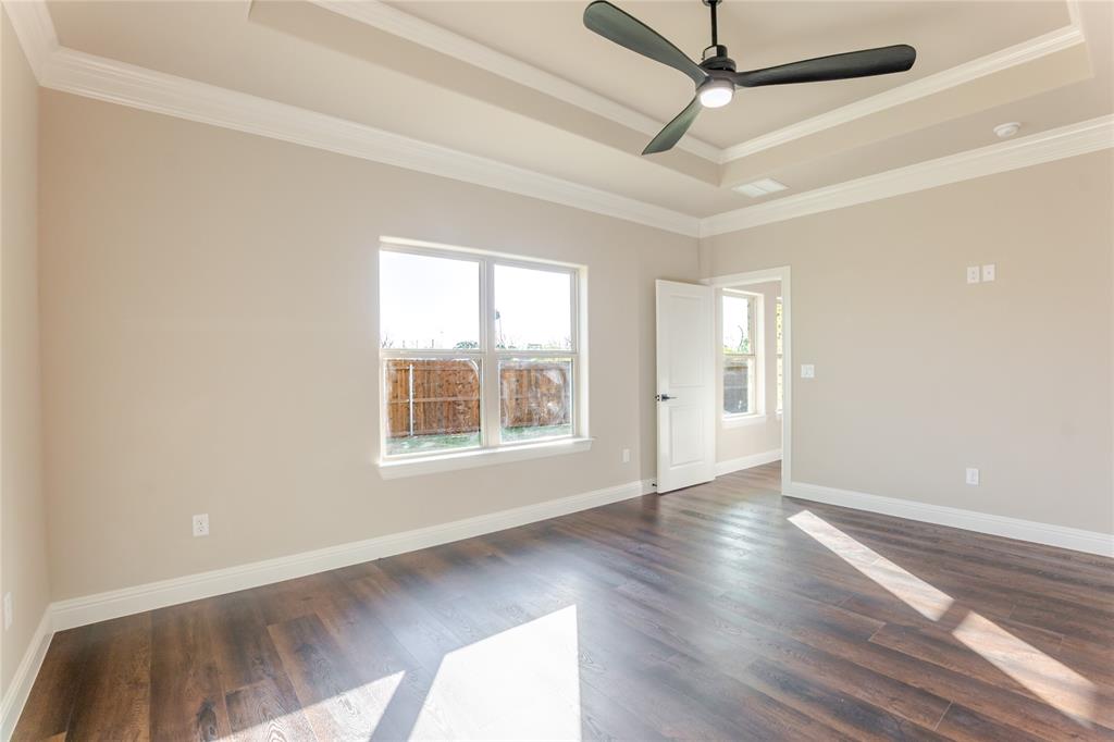 9213 Parkview Circle Property Photo 14