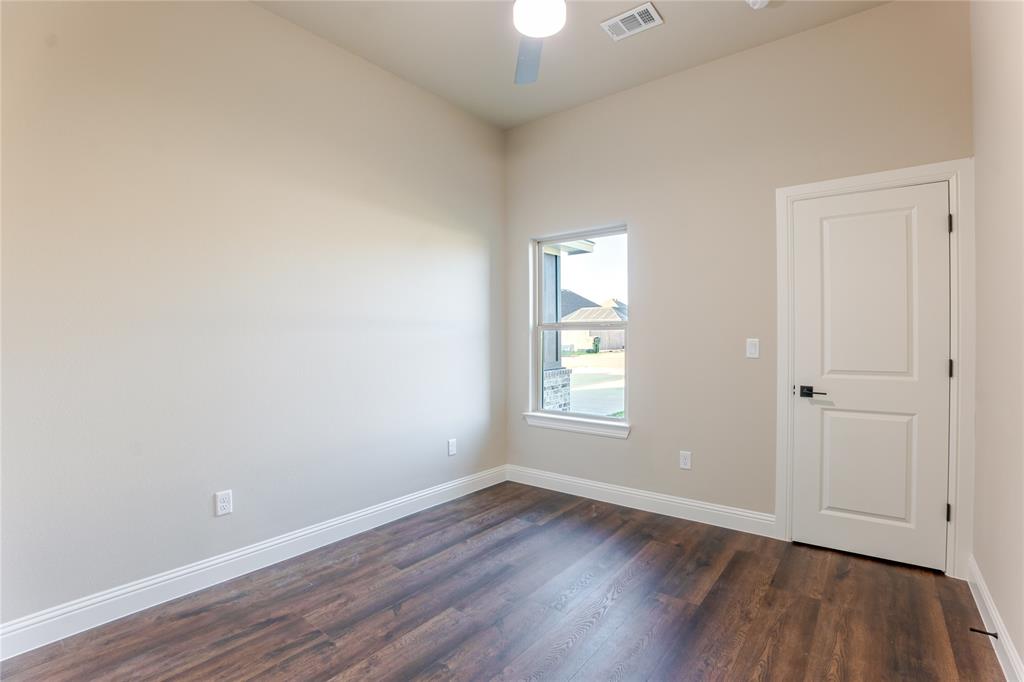9213 Parkview Circle Property Photo 23