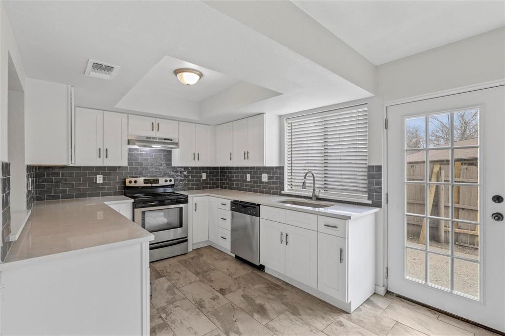 1804 Bristol Cove Property Photo 23