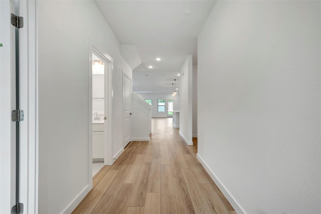 160 Summer Rain Way Property Photo 4