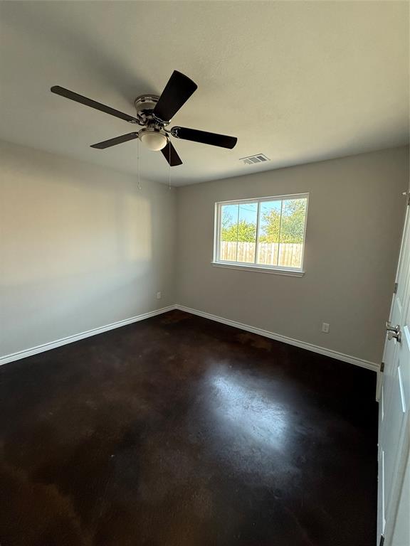 1710 E Avenue J Property Photo 11