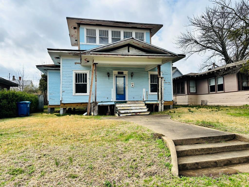 624 W Gandy Street Property Photo 1