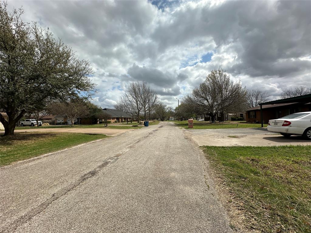 108 Beard Drive Property Photo 3