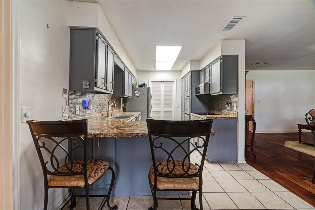 1920 E Tudor Street Property Photo 6