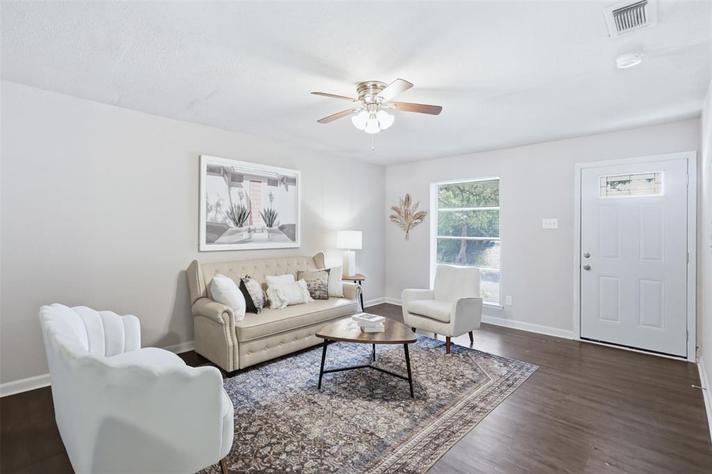 2429 Avis Street Property Photo 12