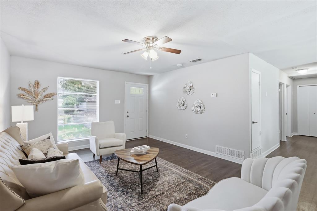 2429 Avis Street Property Photo 13
