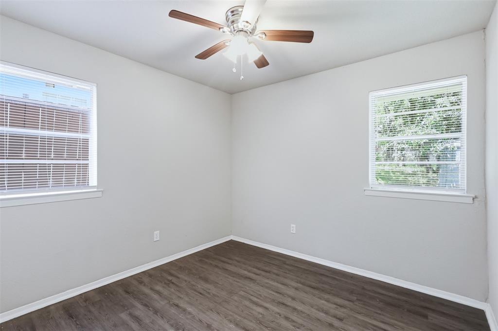 2429 Avis Street Property Photo 20