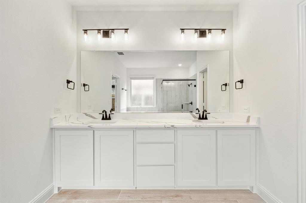 2349 Flora Drive Property Photo 23