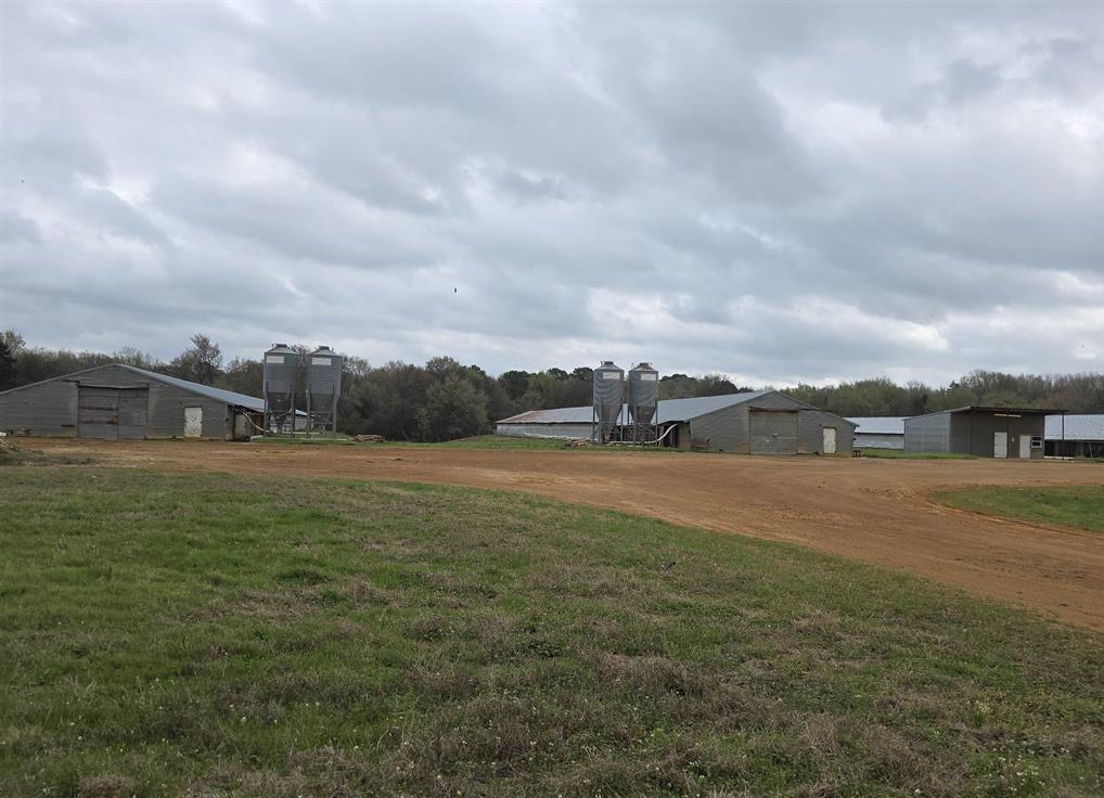 1886 Opossum Rd Property Photo 1