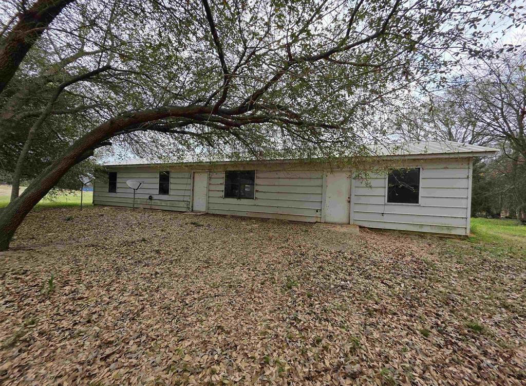 1886 Opossum Rd Property Photo 2
