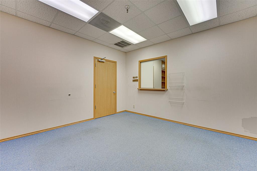 2909 S Hampton I-102 Property Photo 21