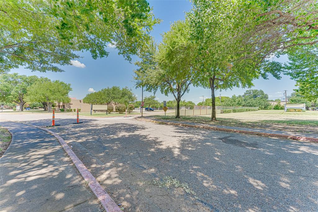 2909 S Hampton I-102 Property Photo 29