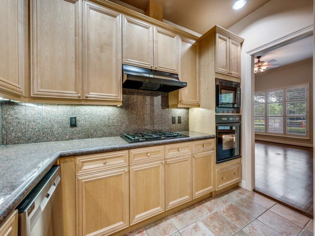 3401 Lee Parkway 102 Property Photo 8