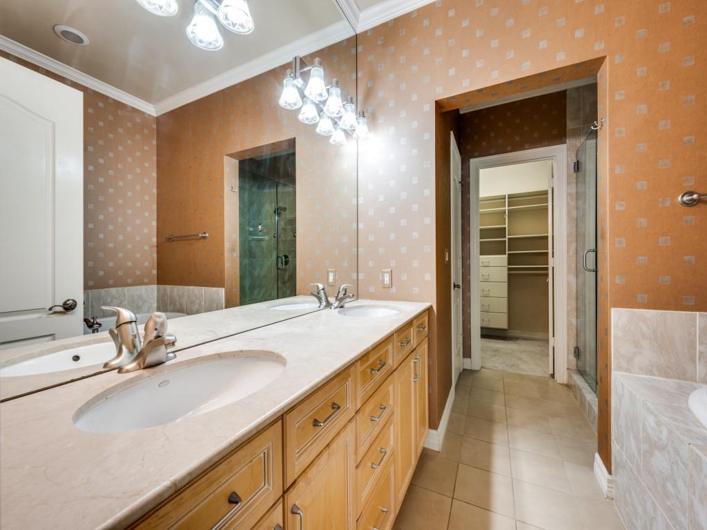 3401 Lee Parkway 102 Property Photo 13