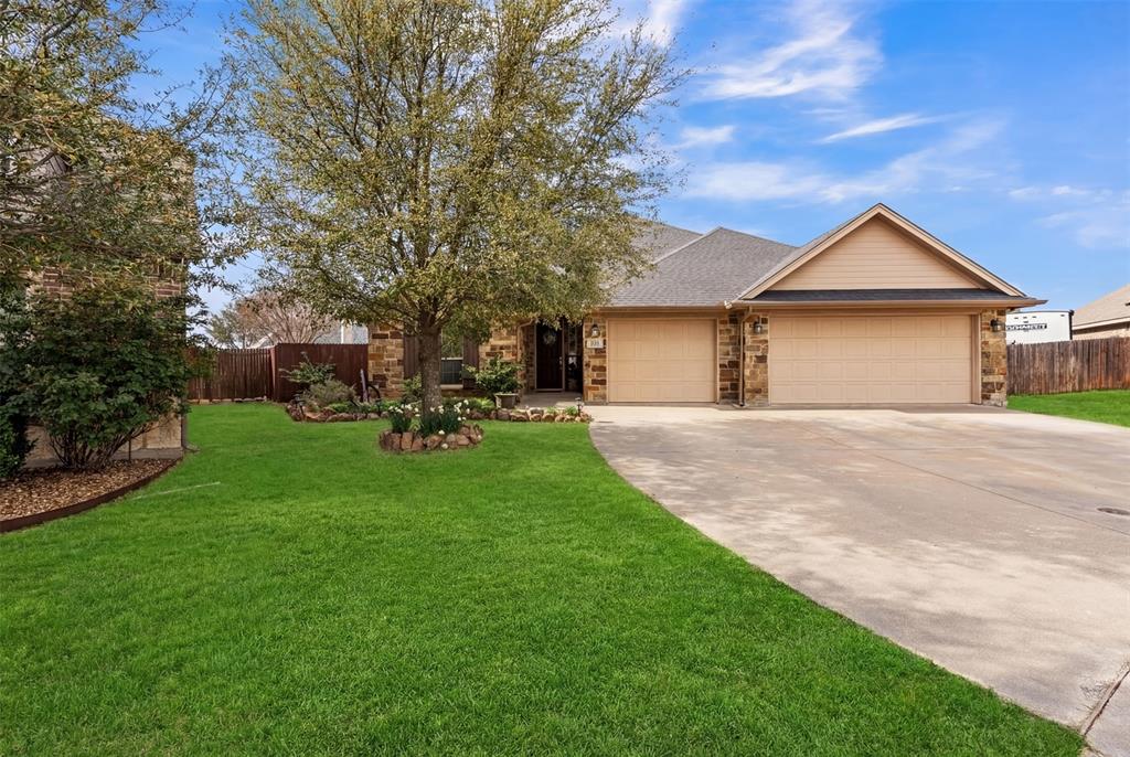 108 Lauren Court Property Photo 1