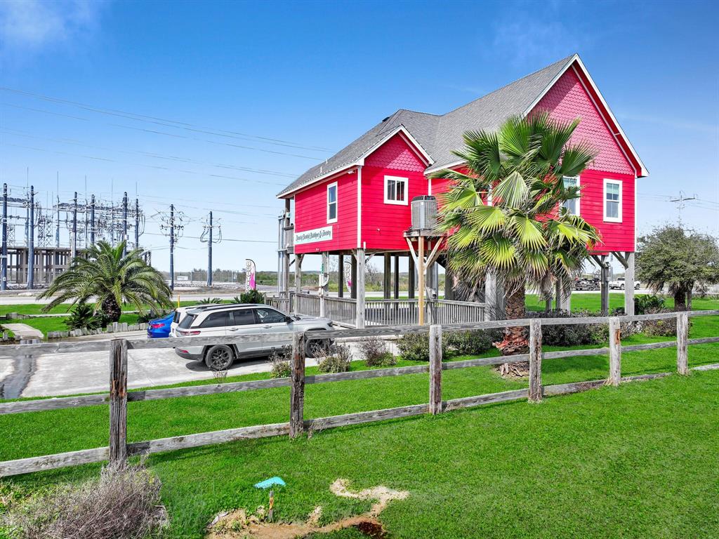 970 Surfside Drive Property Photo 4