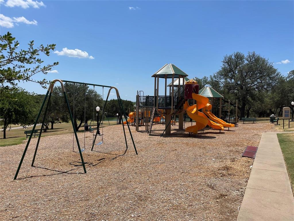 22285 Westmeadow Drive Property Photo 16