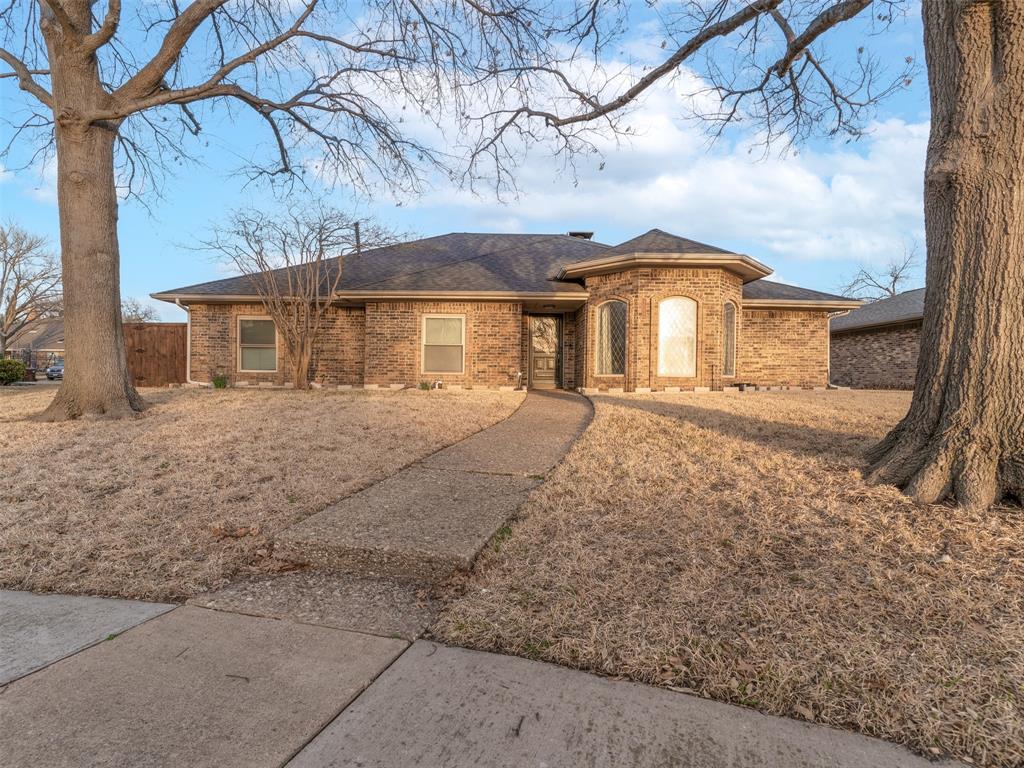 1608 Duke Court Property Photo 1