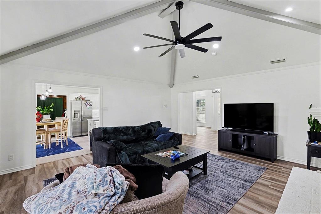 6746 Talbot Parkway Property Photo 8
