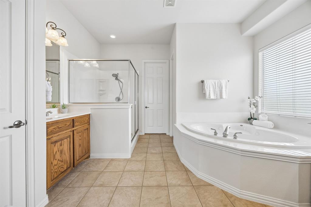 1505 Barton Creek Court Property Photo 20