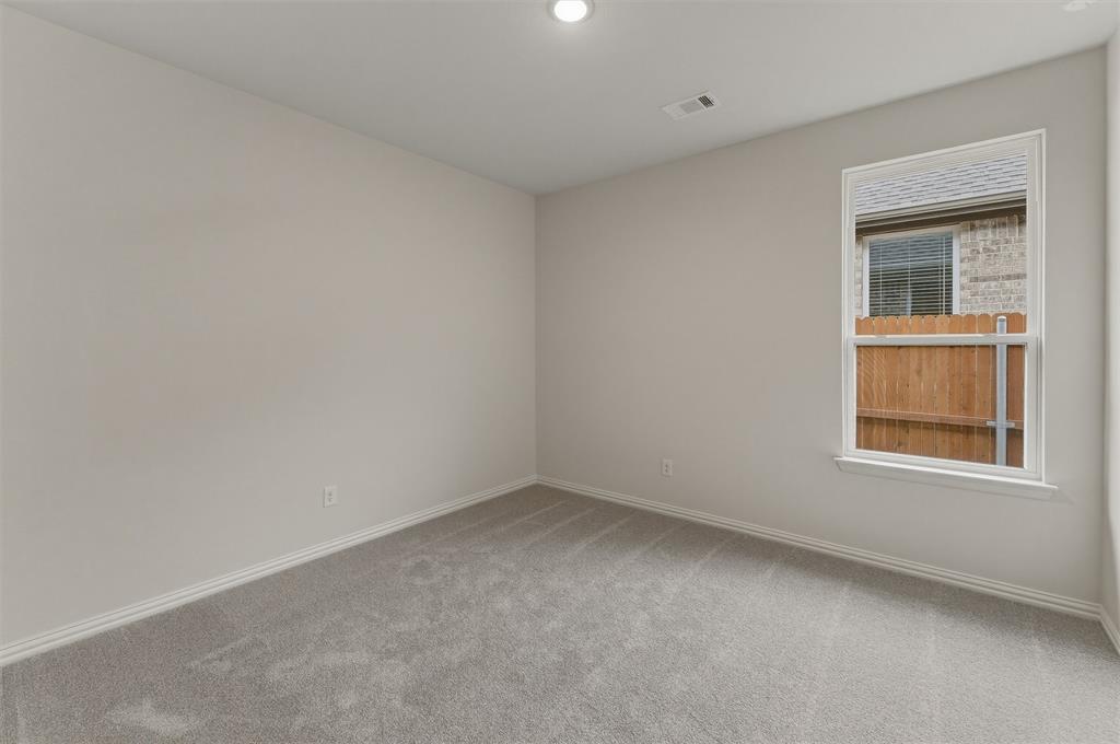 15117 Green Bluff Drive Property Photo 10