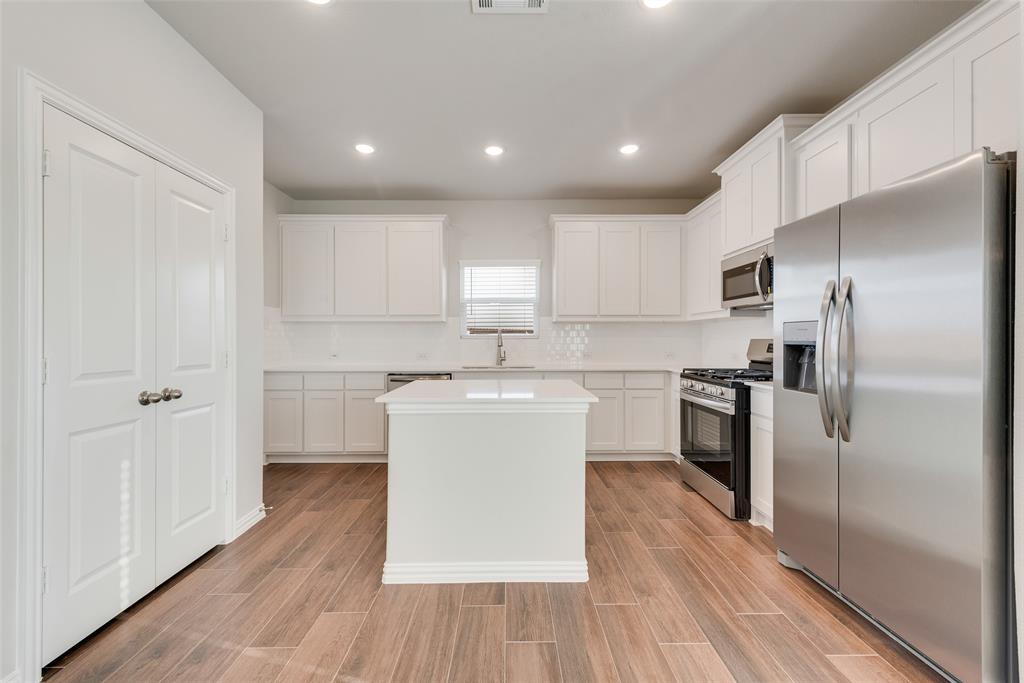 136 Cranz Farm Drive Property Photo 10