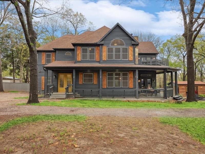 223 Oklahoma Avenue Property Photo 1
