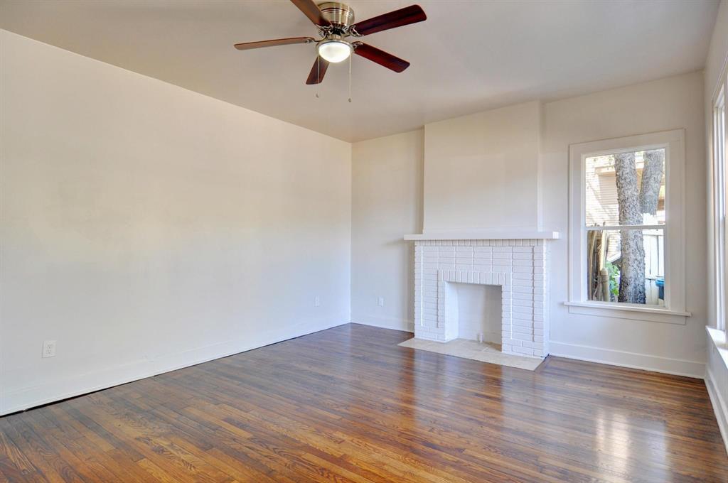 2844 Travis Avenue Property Photo 2