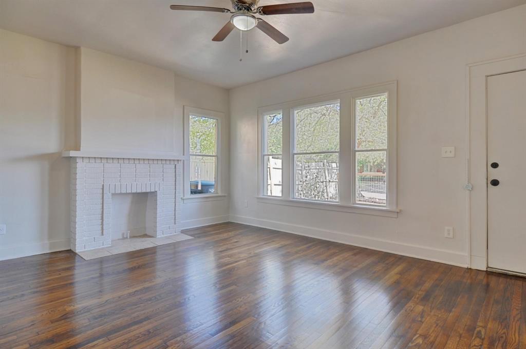 2844 Travis Avenue Property Photo 3