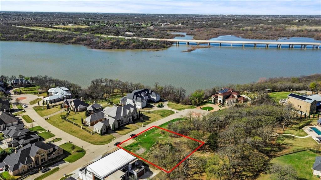2309 Oak Bluff