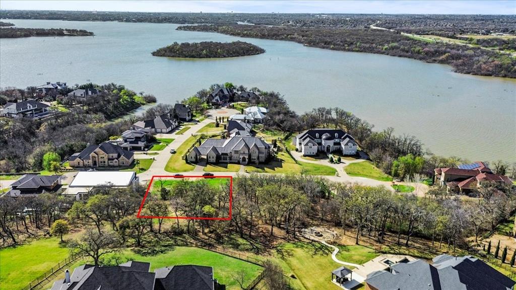 2309 Oak Bluff Property Photo 4