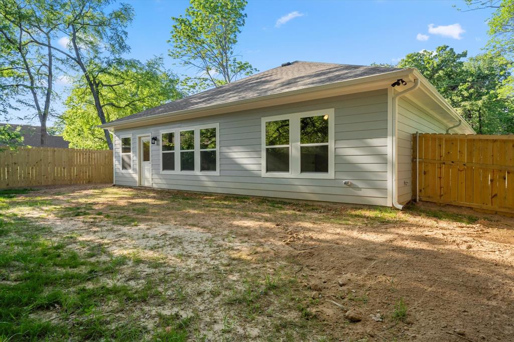114 Granada Street Property Photo 25