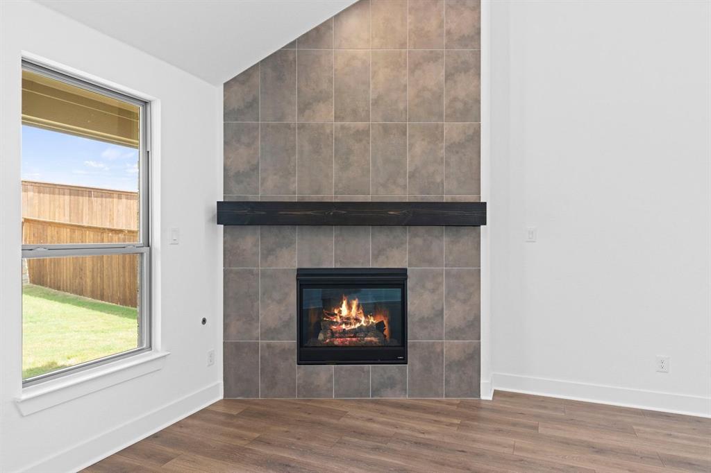 1716 Autumn Sage Drive Property Photo 12