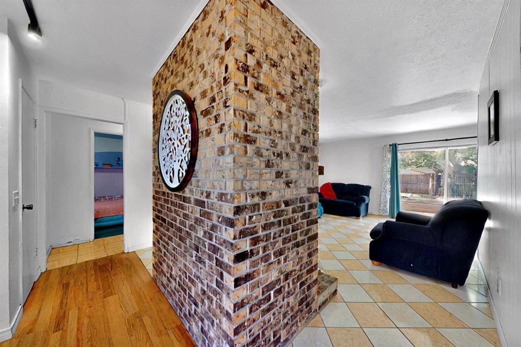 3714 Burning Tree Lane Property Photo 6