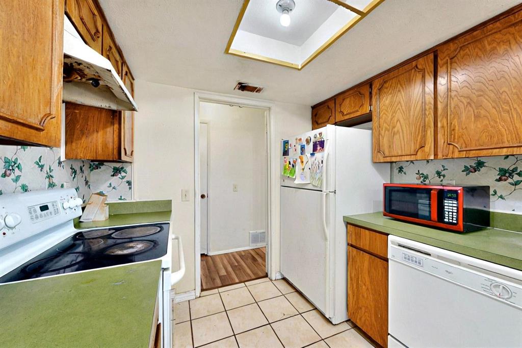 3714 Burning Tree Lane Property Photo 12