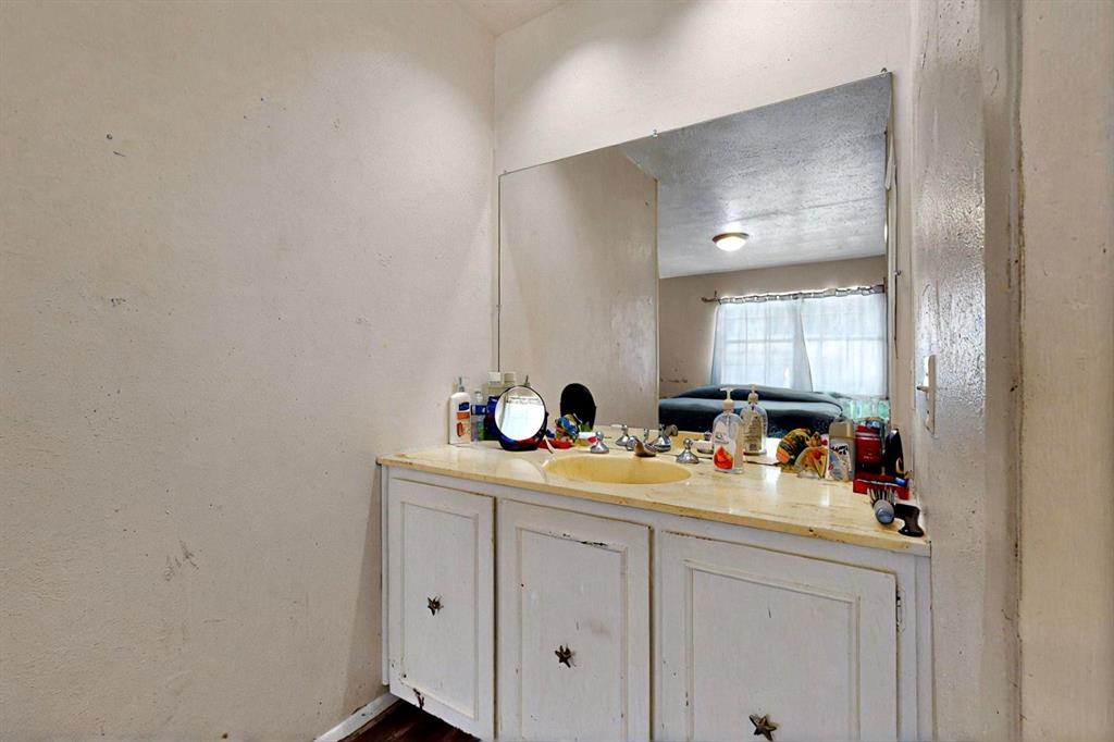 3714 Burning Tree Lane Property Photo 25
