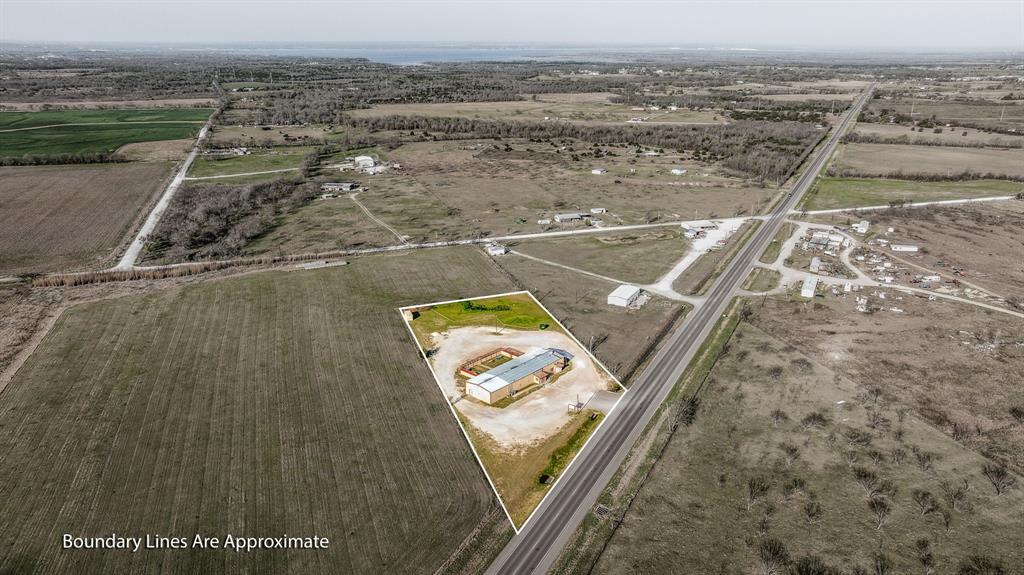 3261 Fm 933 Property Photo 2