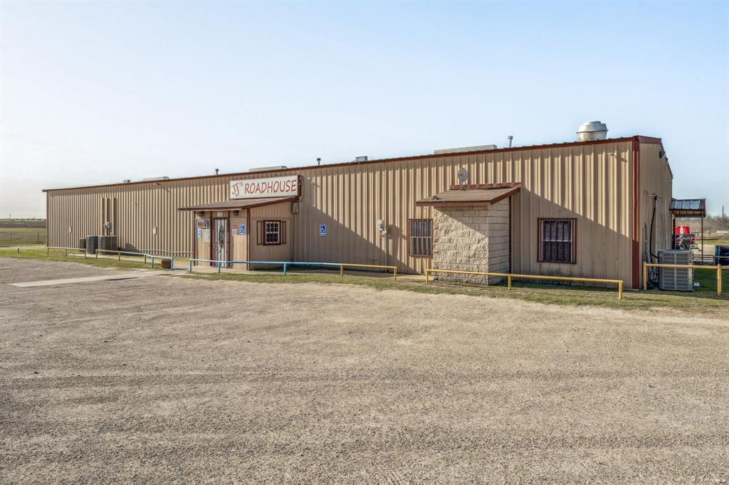 3261 Fm 933 Property Photo 6